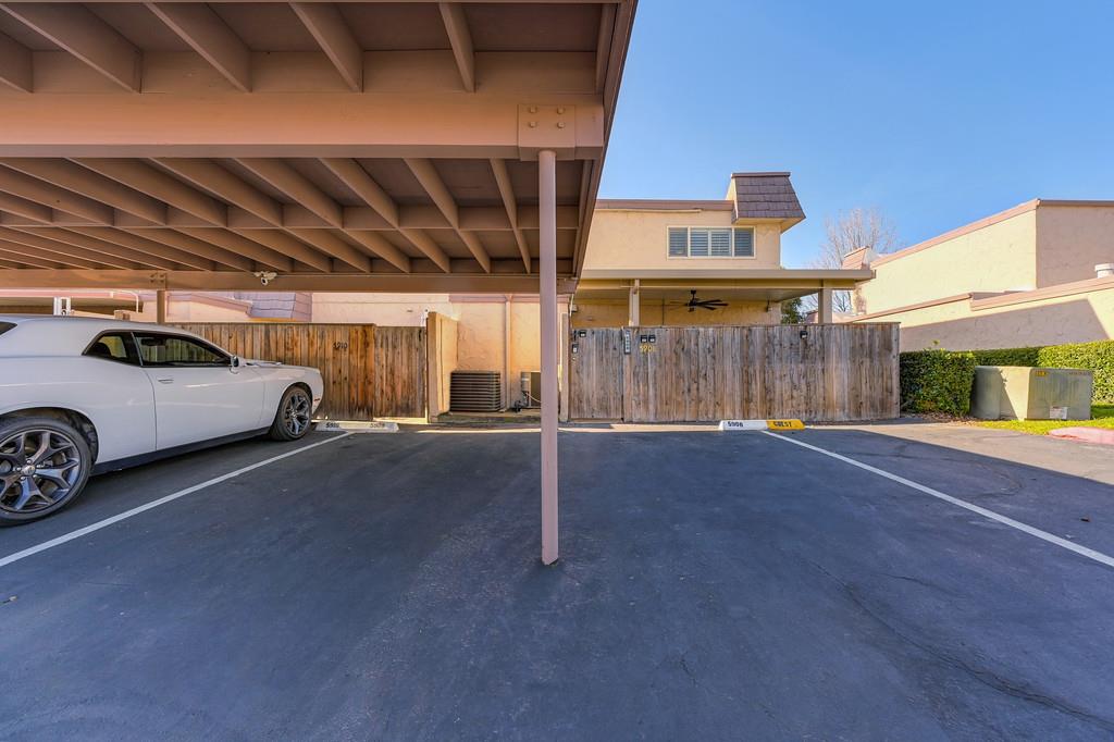 5908 Casa Alegre Carmichael, CA 95608 - Photo 33 of 38