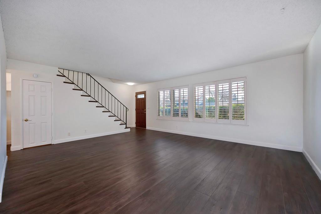 5908 Casa Alegre Carmichael, CA 95608 - Photo 7 of 38