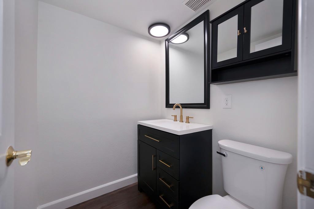 5908 Casa Alegre Carmichael, CA 95608 - Photo 9 of 38