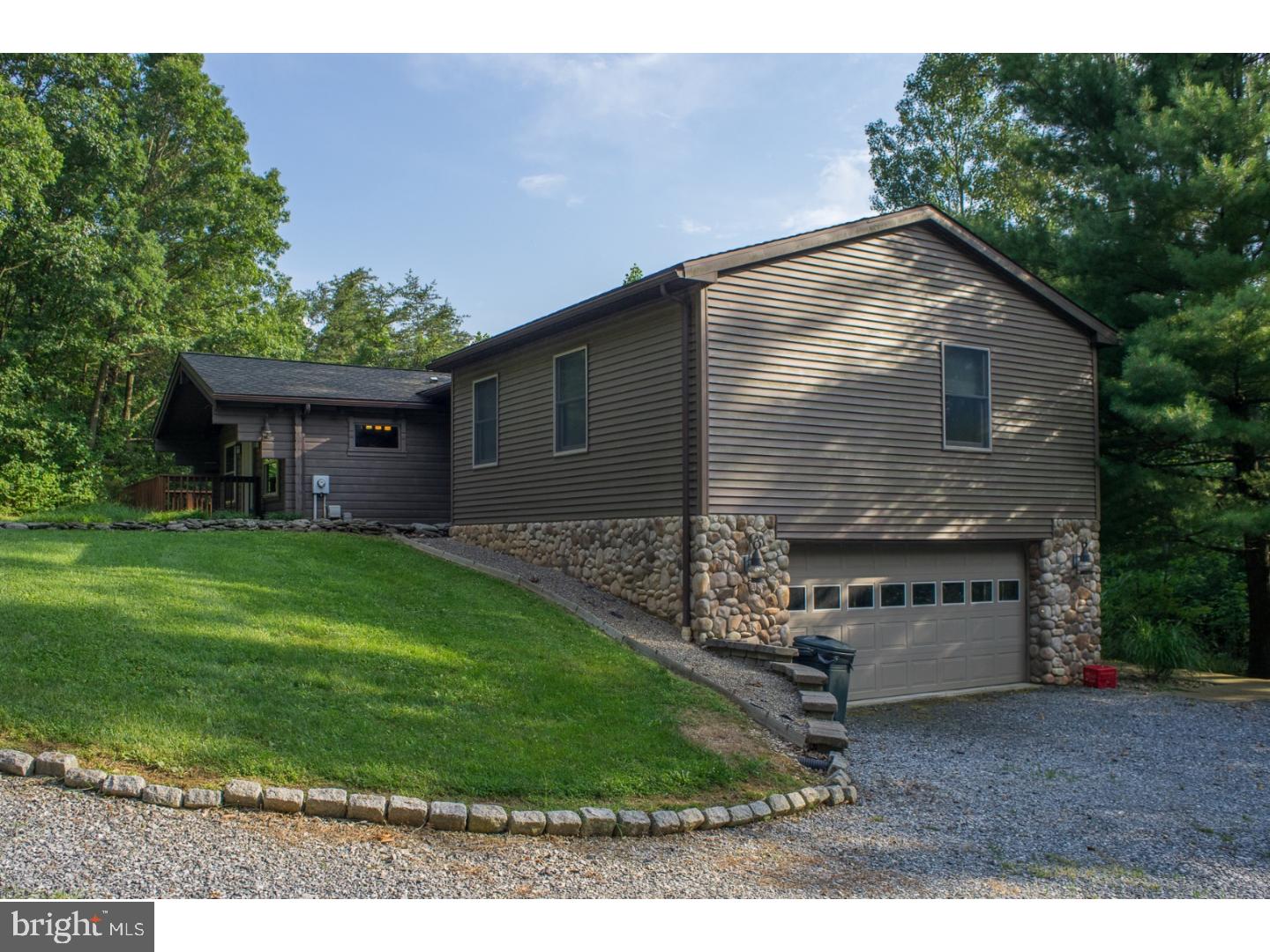 320 Mountz Road Morgantown, PA 19543 - Photo 4 of 25 Gallery Image 4