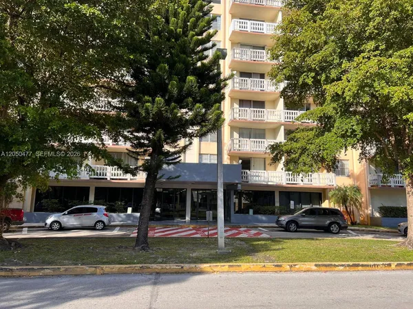 $1,500 | 15600 Northwest 7th Avenue, Unit 501, Miami, FL 33169