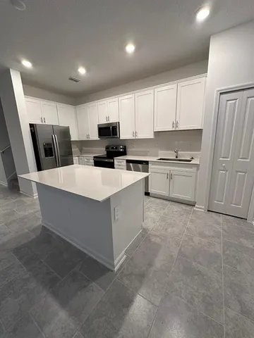 $2,200 | 7673 Stone Crk Trail, Kissimmee, FL 34747