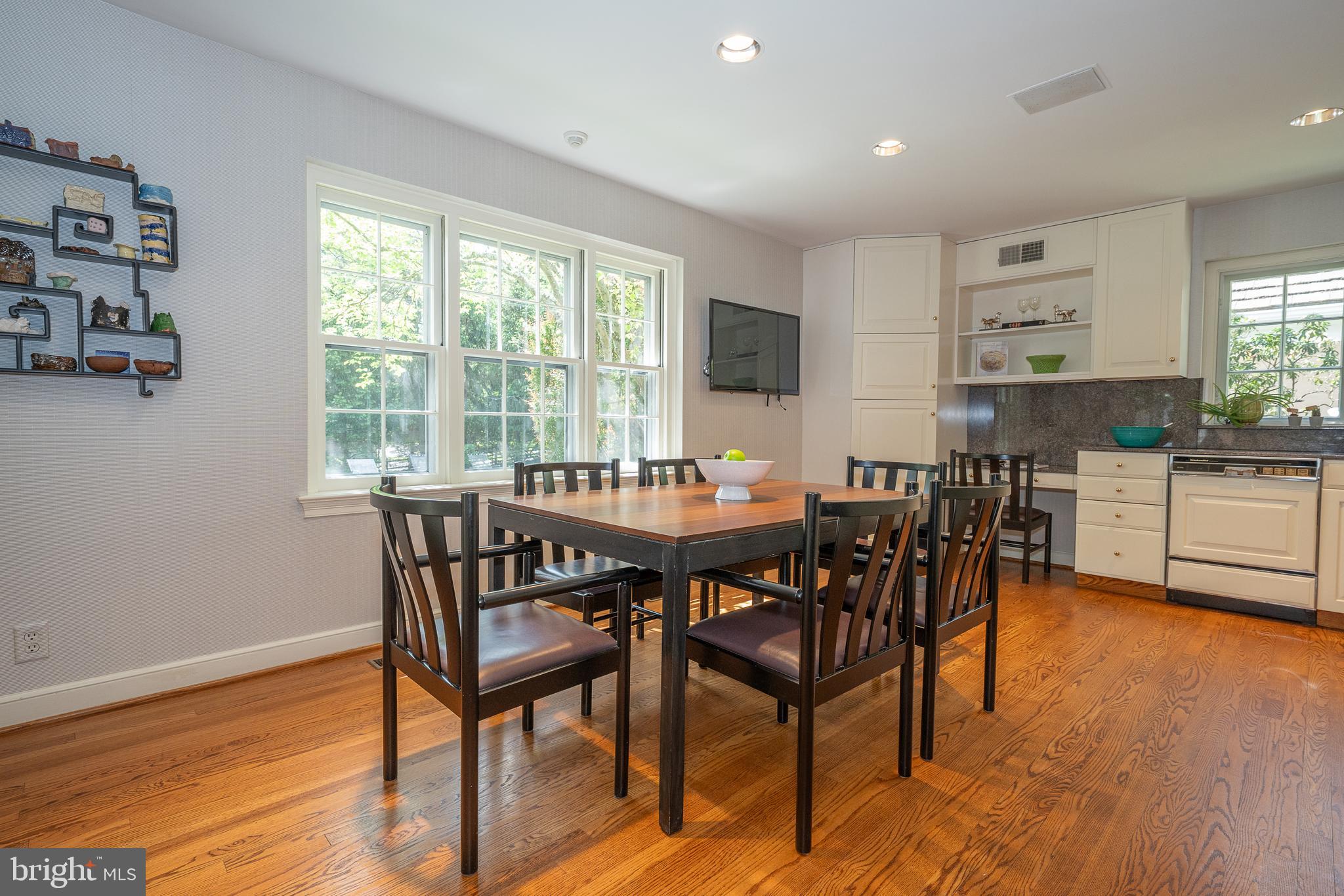 345 Fishers Road Bryn Mawr, PA 19010 - Photo 7 of 34