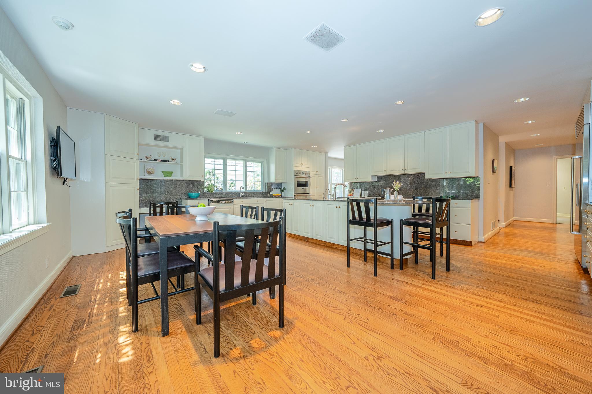 345 Fishers Road Bryn Mawr, PA 19010 - Photo 8 of 34