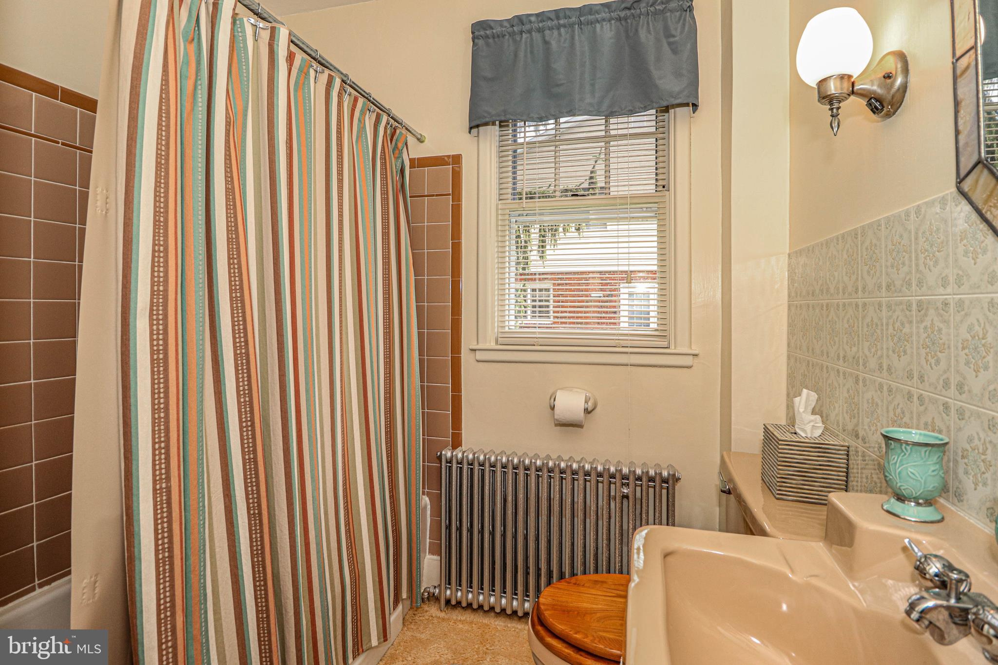 158 West Upper Ferry Road Ewing, NJ 08628 - Photo 14 of 41 First Floor Bath Room
