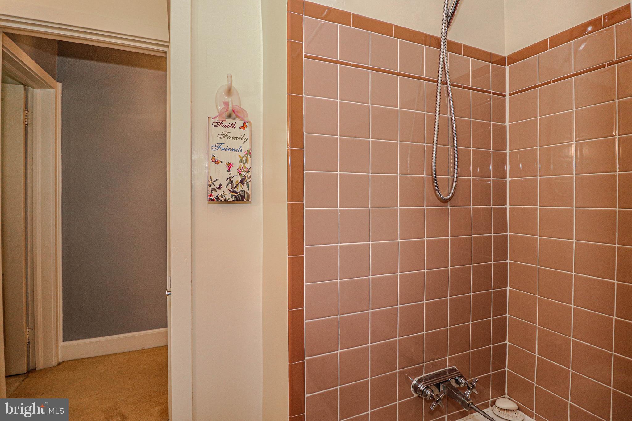 158 West Upper Ferry Road Ewing, NJ 08628 - Photo 15 of 41 First Floor Bath Room