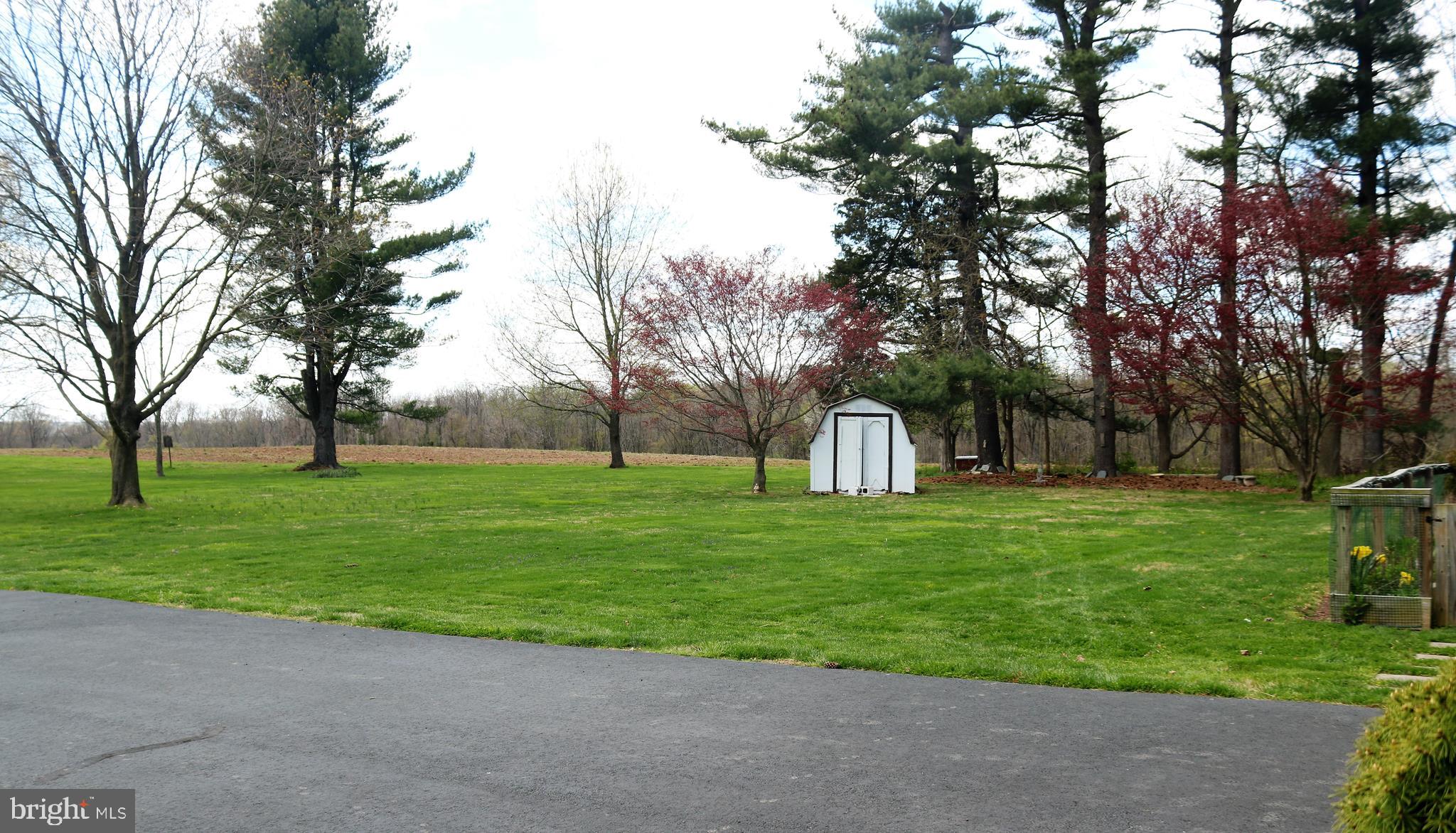 158 West Upper Ferry Road Ewing, NJ 08628 - Photo 31 of 41 Driveway view