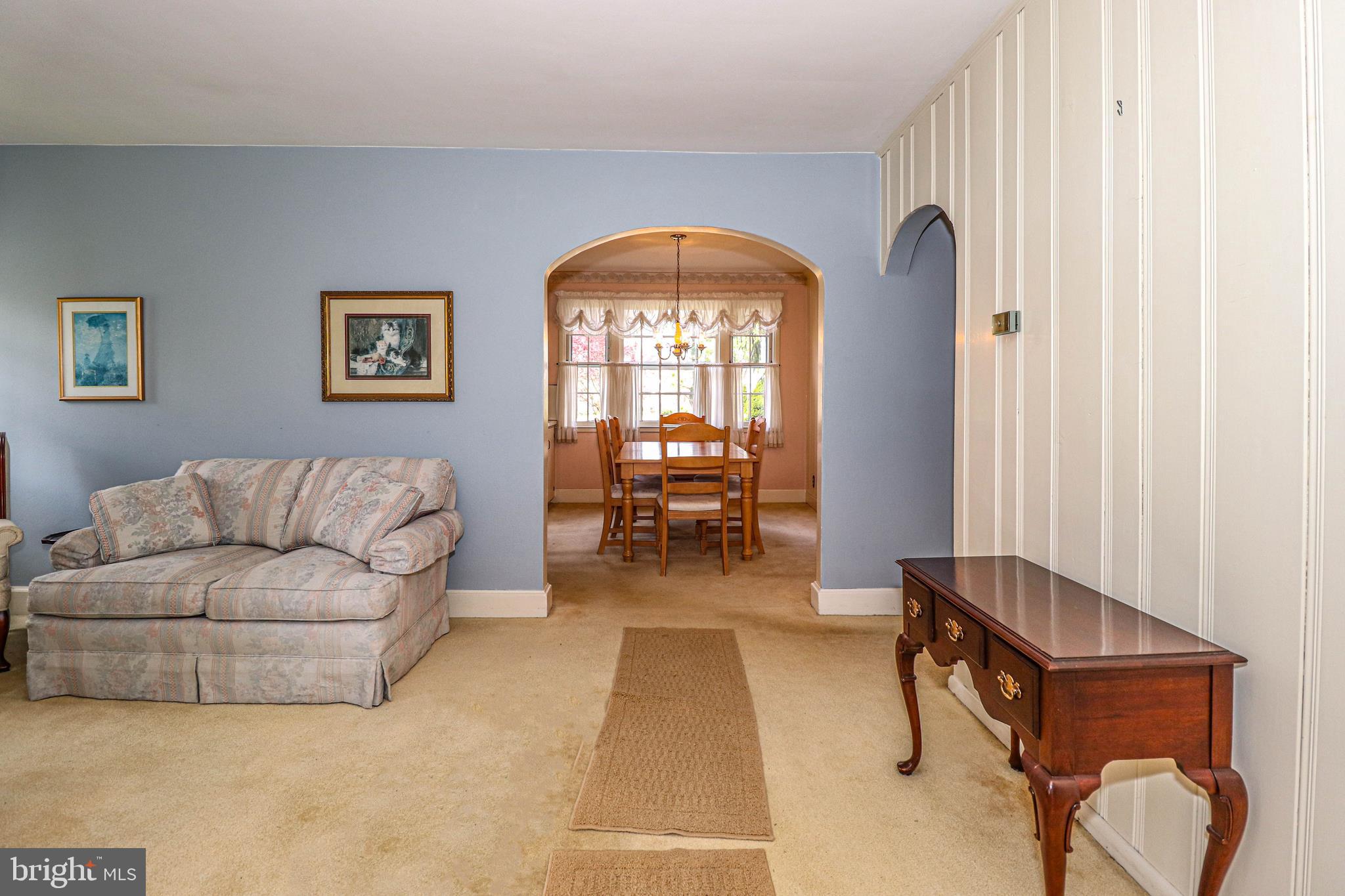 158 West Upper Ferry Road Ewing, NJ 08628 - Photo 5 of 41 Living Room