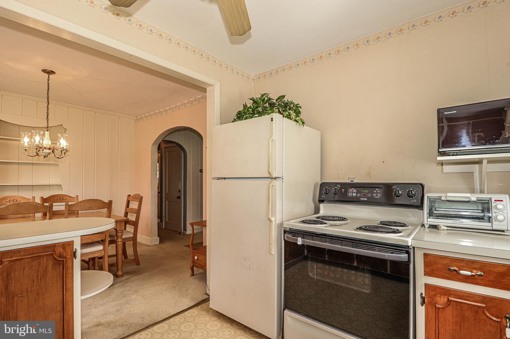 158 West Upper Ferry Road Ewing, NJ 08628 - Photo 7 of 41 Kitchen