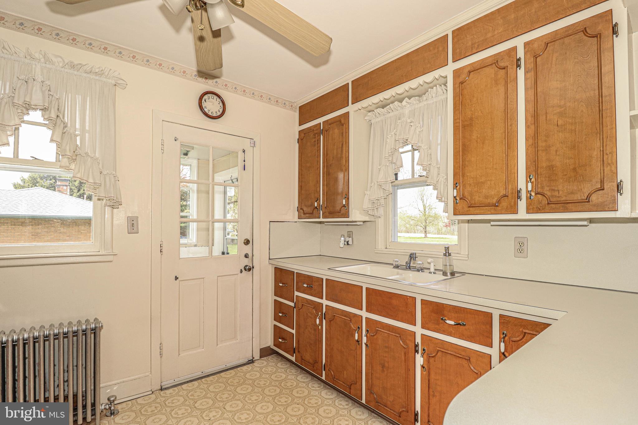 158 West Upper Ferry Road Ewing, NJ 08628 - Photo 8 of 41 Kitchen