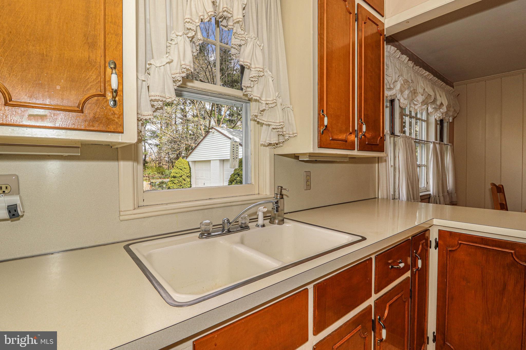 158 West Upper Ferry Road Ewing, NJ 08628 - Photo 9 of 41 Kitchen