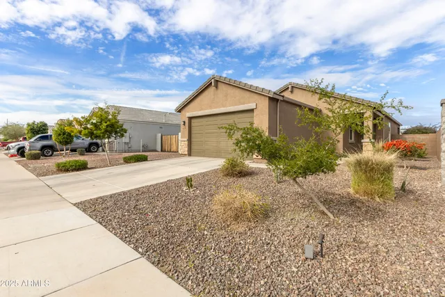 $355,000 | 3646 East Appaloosa Drive, San Tan Valley, AZ 85140