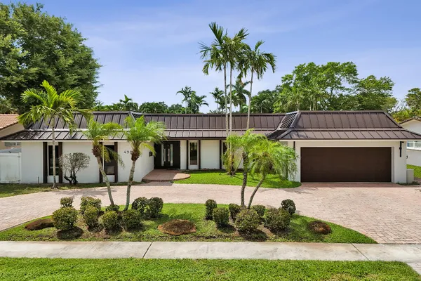 $1,799,999 | 4900 North 36th Street, Hollywood, FL 33021
