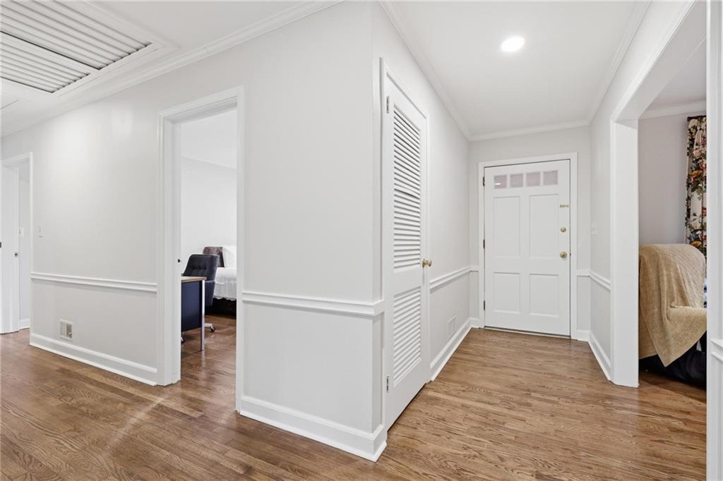 6900 Castleton Drive Northwest Atlanta, GA 30328 - Photo 20 of 42