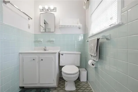 $550,000 | 6900 Castleton Drive Northwest, Atlanta, GA 30328