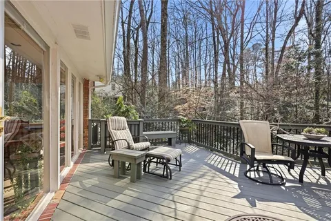 $550,000 | 6900 Castleton Drive Northwest, Atlanta, GA 30328