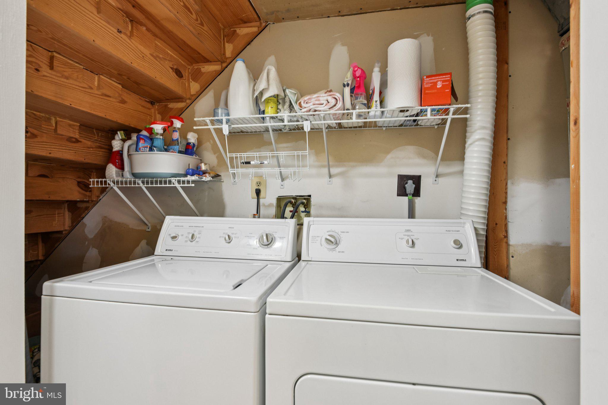 2612 Tallwind Court Crofton, MD 21054 - Photo 28 of 38 a utility room with dryer and washer