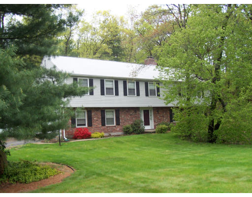 61 Johnson Road Winchester, MA 01890 - Photo 2 of 17 Gallery Image 2