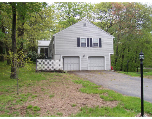 61 Johnson Road Winchester, MA 01890 - Photo 4 of 17 Gallery Image 4