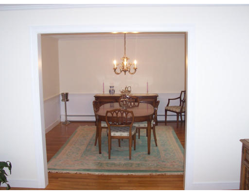 61 Johnson Road Winchester, MA 01890 - Photo 7 of 17 Gallery Image 7