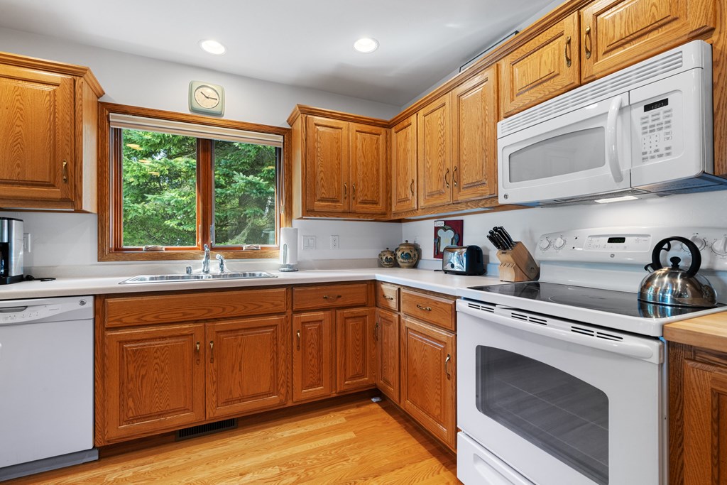 1650 Helmholz Road Sturgeon Bay, WI 54235 - Photo 15 of 48 Gallery Image 15