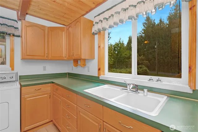 $400,000 | 41819 South Shore Drive, Concrete, WA 98237