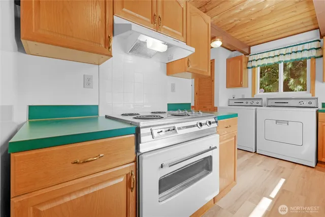 $400,000 | 41819 South Shore Drive, Concrete, WA 98237