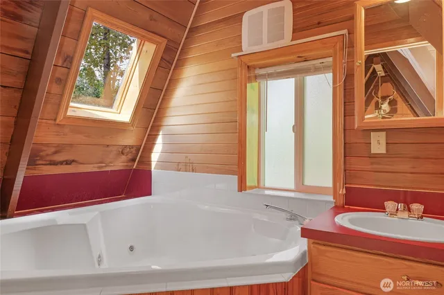 $400,000 | 41819 South Shore Drive, Concrete, WA 98237