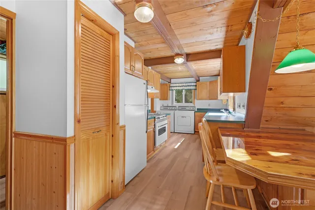 $400,000 | 41819 South Shore Drive, Concrete, WA 98237