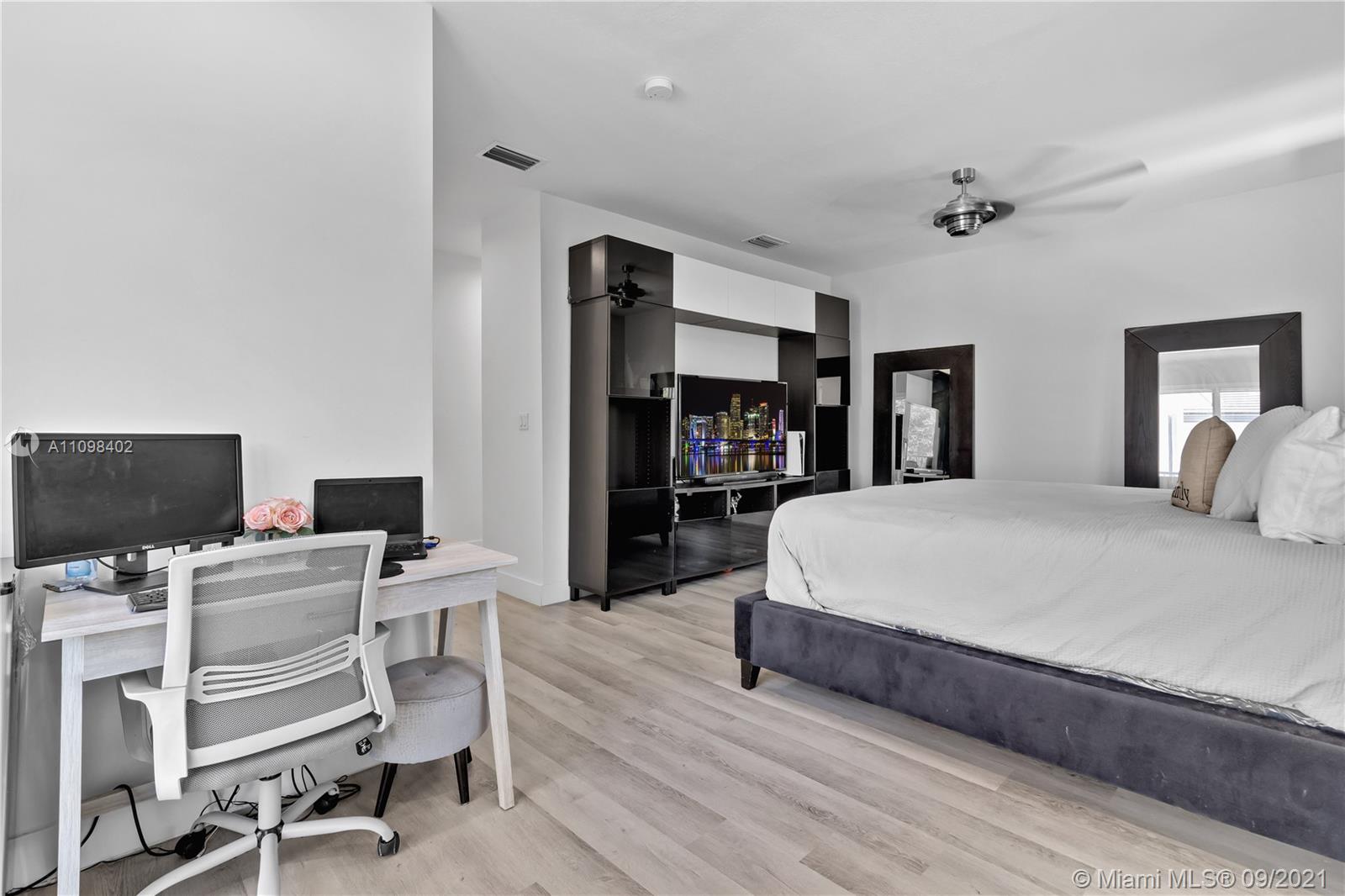 18334 Southwest 139th Path Miami, FL 33177 - Photo 15 of 62