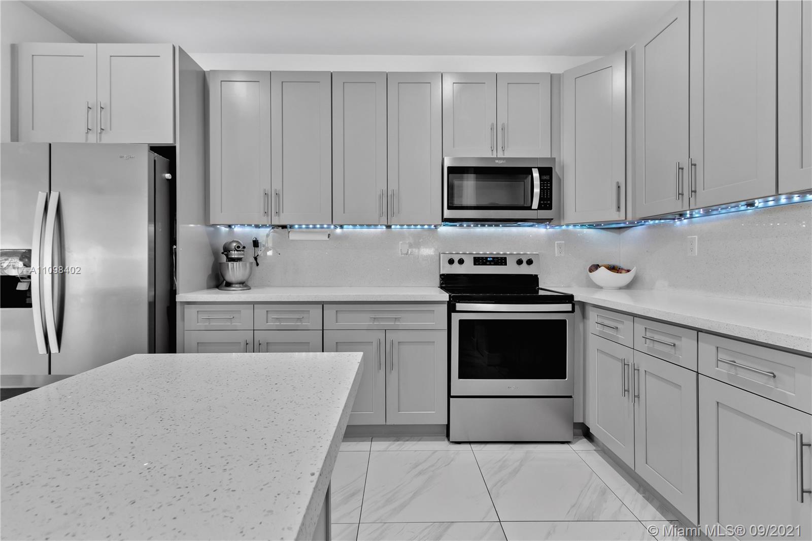 18334 Southwest 139th Path Miami, FL 33177 - Photo 4 of 62