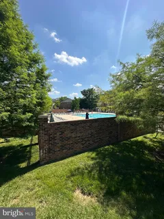 $495,000 | 5809 Edson Lane, Unit 103, North Bethesda, MD 20852