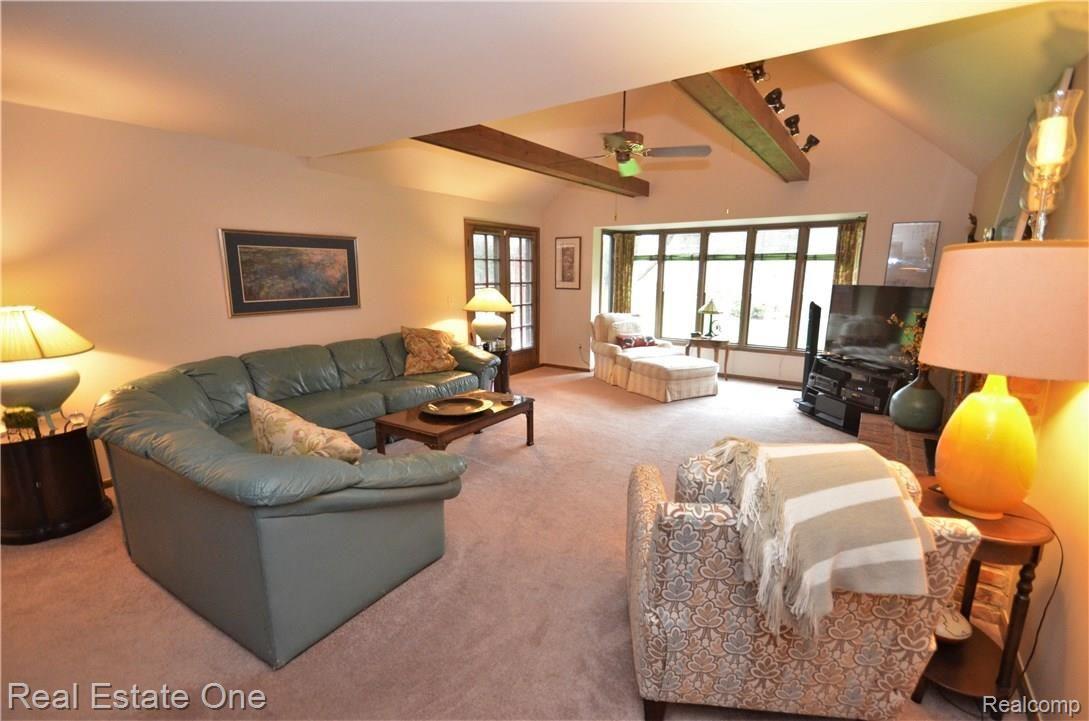1007 Hidden Lane Rochester, MI 48309 - Photo 5 of 61 DSC_0066.JPG