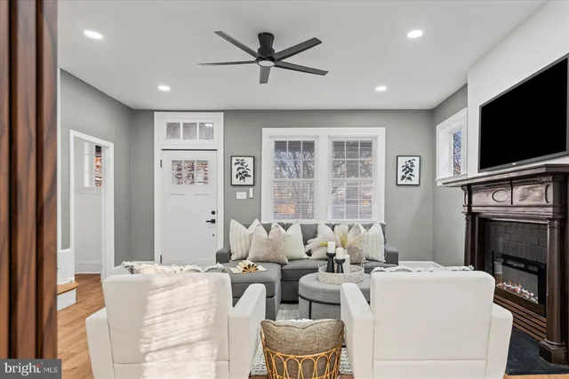 $459,000 | 7 York Court, Baltimore, MD 21218