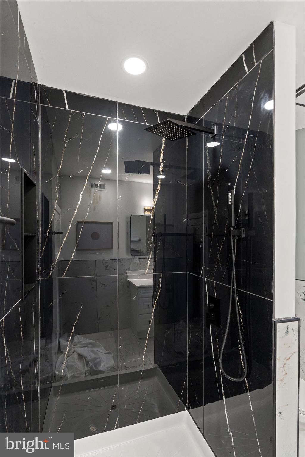 7 York Court Baltimore, MD 21218 - Photo 19 of 42 a bathroom with a shower