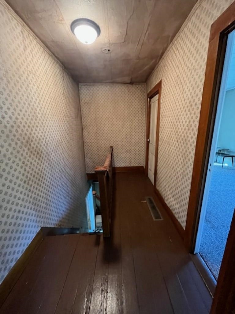 207 Main Street Fairwater, WI 53931 - Photo 16 of 32