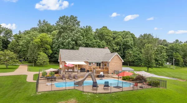 $639,000 | 915 Rocky Hollow Road, Erin, TN 37061