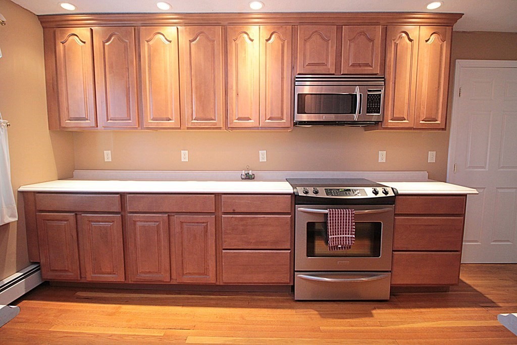 58 Markham Road East Longmeadow, MA 01028 - Photo 7 of 39 Gallery Image 7