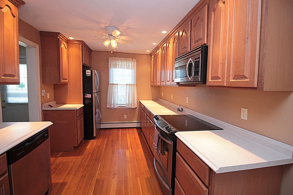 58 Markham Road East Longmeadow, MA 01028 - Photo 8 of 39 Gallery Image 8