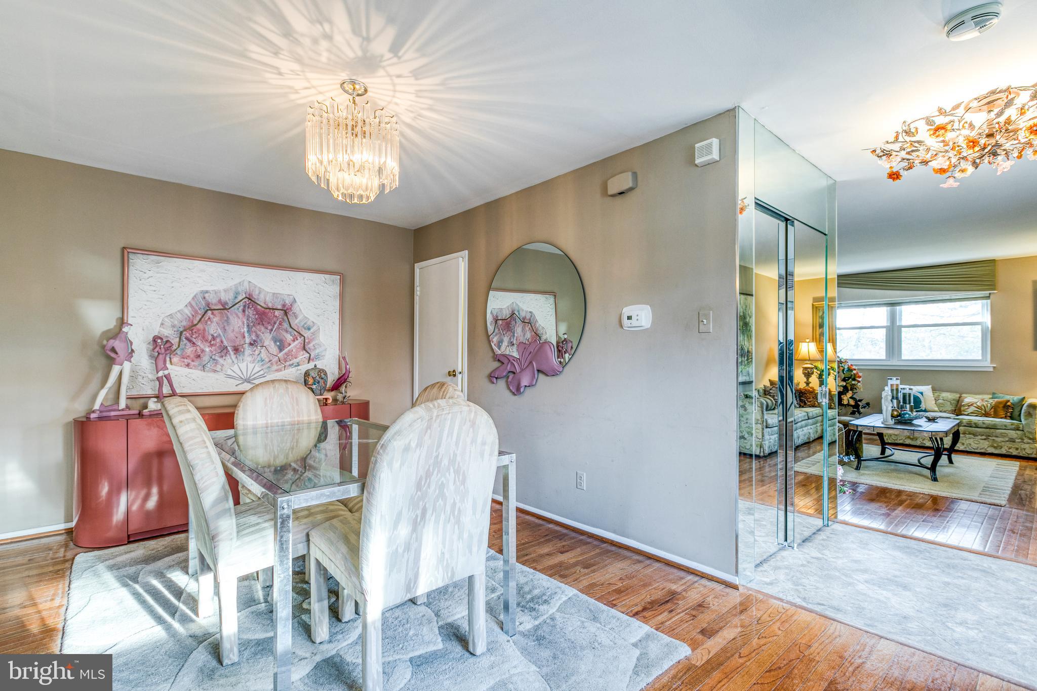 11112 Ridgeway Street Philadelphia, PA 19116 - Photo 11 of 31 Dining Room