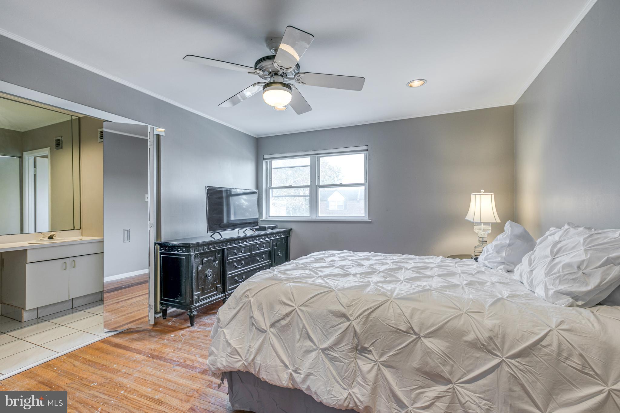 11112 Ridgeway Street Philadelphia, PA 19116 - Photo 13 of 31 Master Bedroom, fresh paint, hardwood flrs