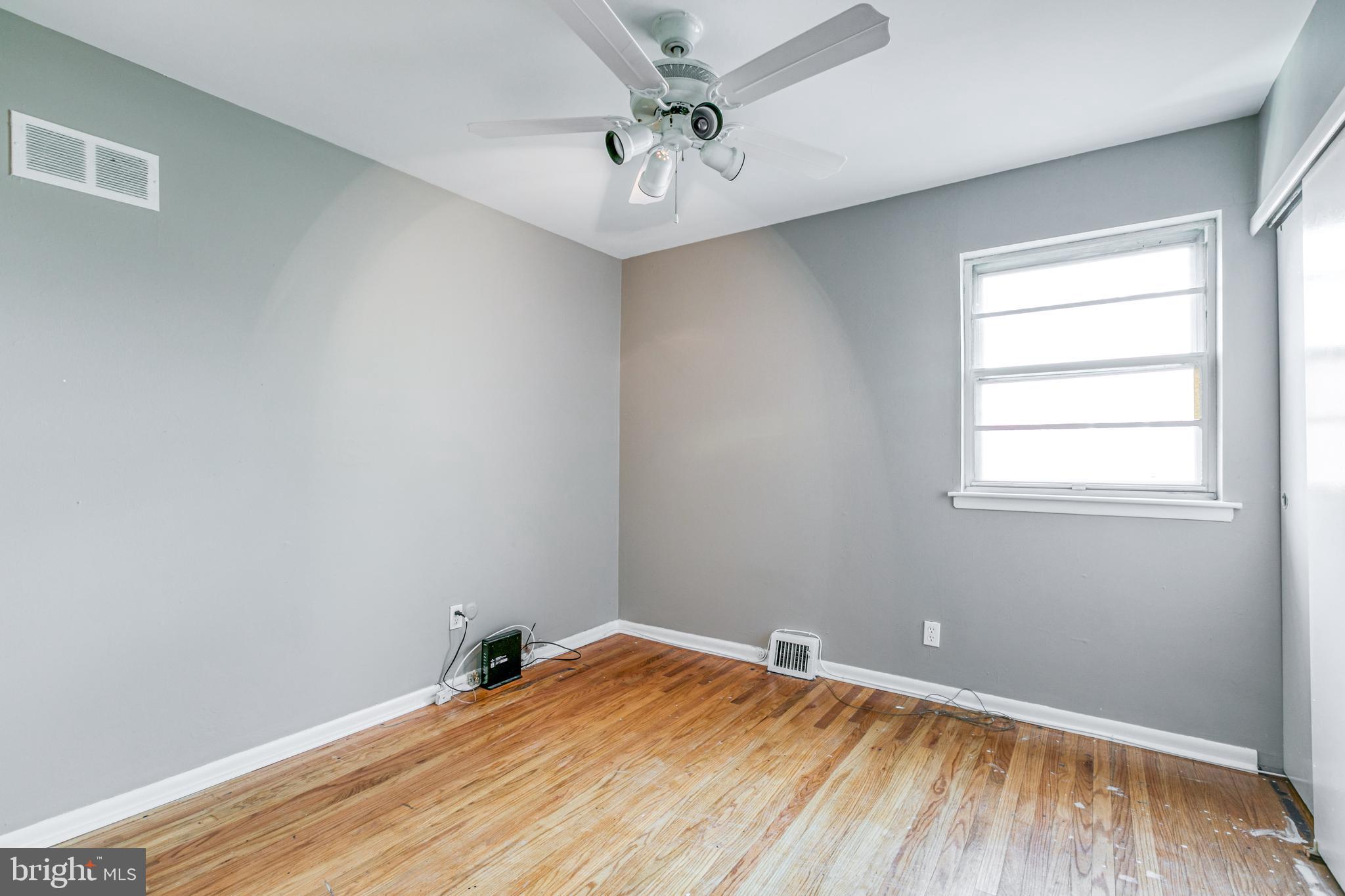 11112 Ridgeway Street Philadelphia, PA 19116 - Photo 23 of 31 Bedroom 2