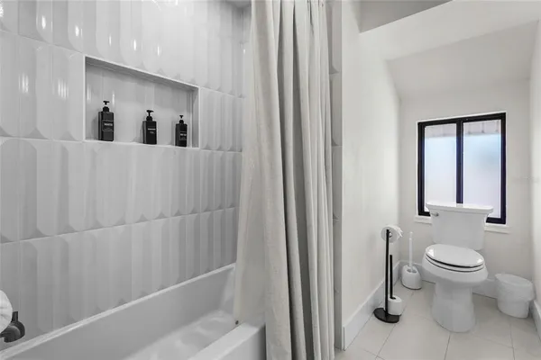 $2,995,000 | 519 Loquat Drive, Anna Maria, FL 34216