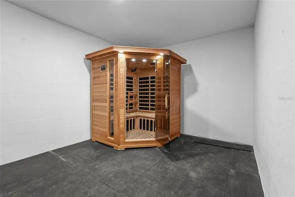 $2,995,000 | 519 Loquat Drive, Anna Maria, FL 34216