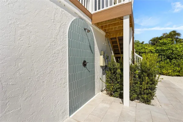 $2,995,000 | 519 Loquat Drive, Anna Maria, FL 34216