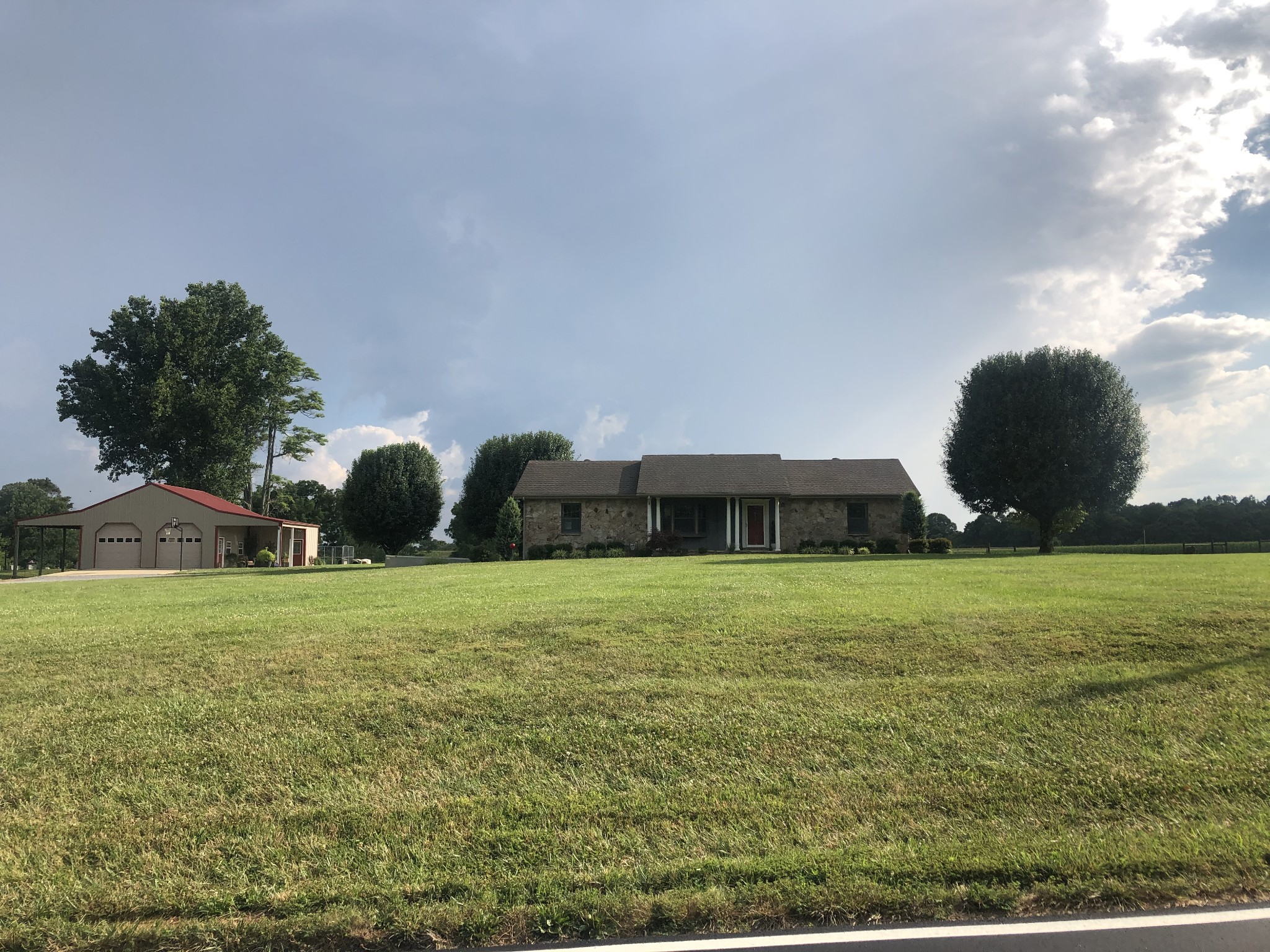 1656 Red Boiling Springs Road Lafayette, TN 37083 - Photo 2 of 38