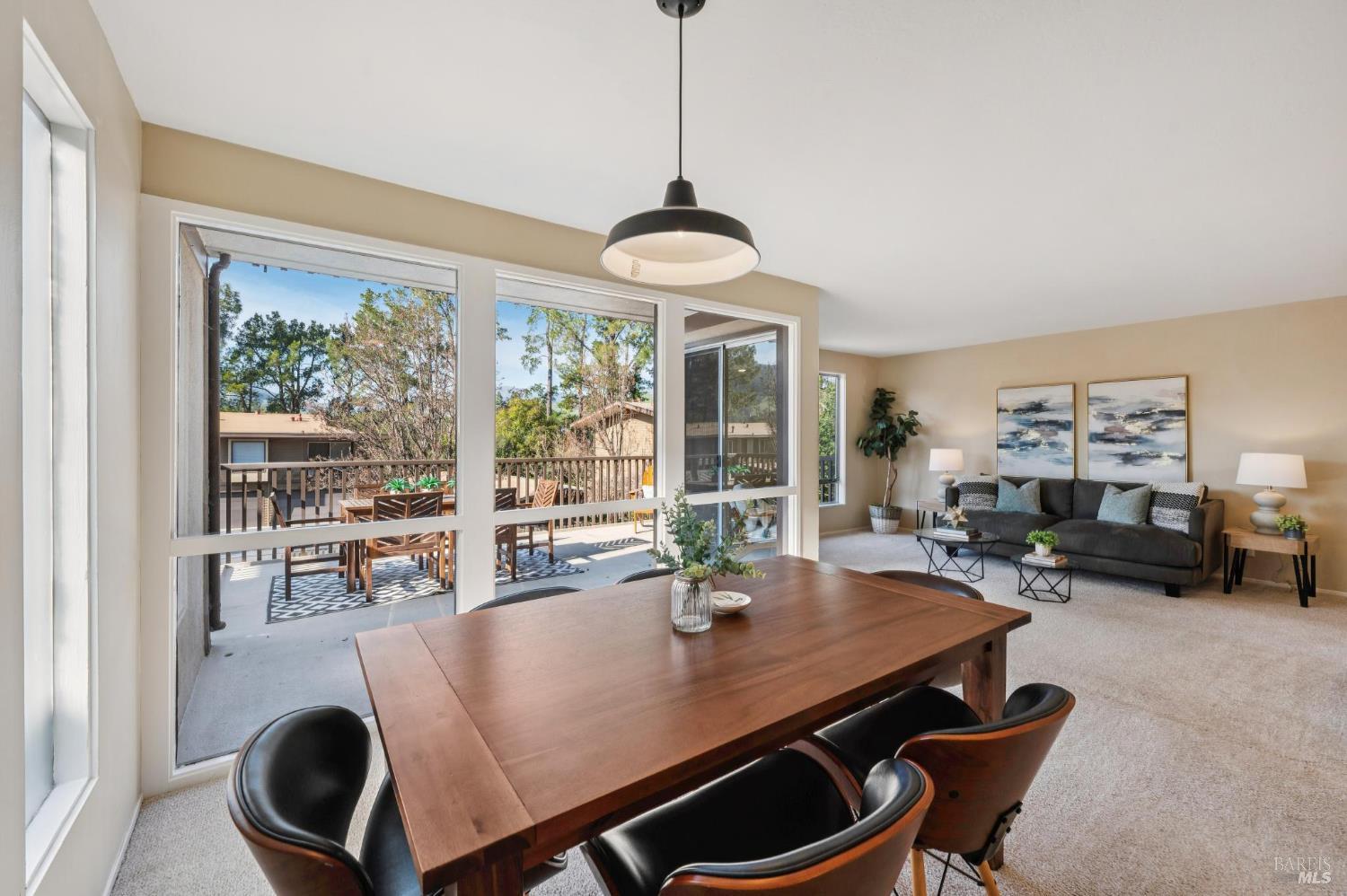 96 Forest Lane San Rafael, CA 94903 - Photo 9 of 58