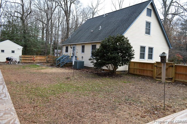 853 Lancelot Drive Reedville, VA 22539 - Photo 2 of 23 Back of Home