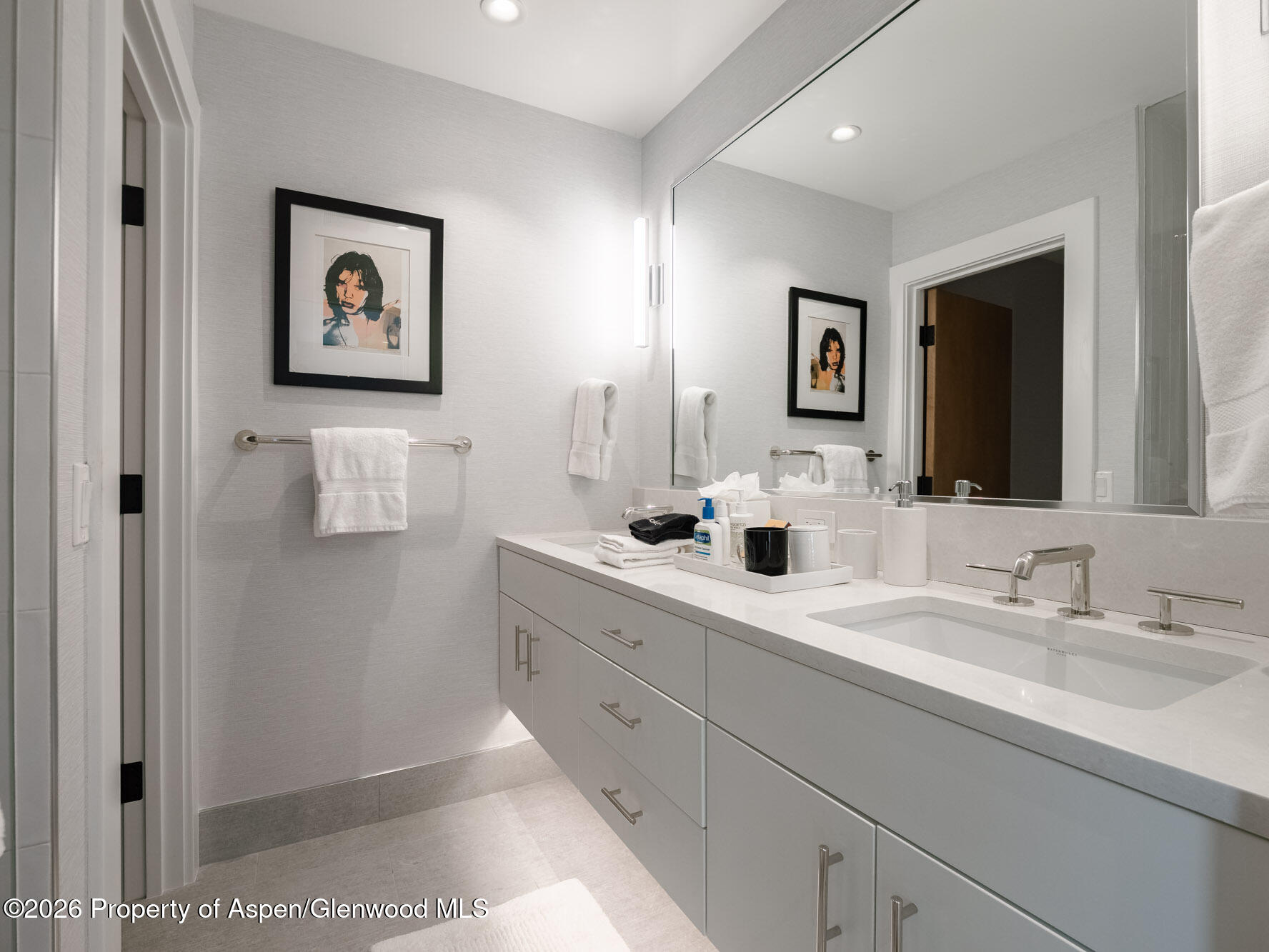 314 North Riverside Avenue, Unit 2 Aspen, CO 81611 - Photo 26 of 32 Bedroom 3 Bathroom