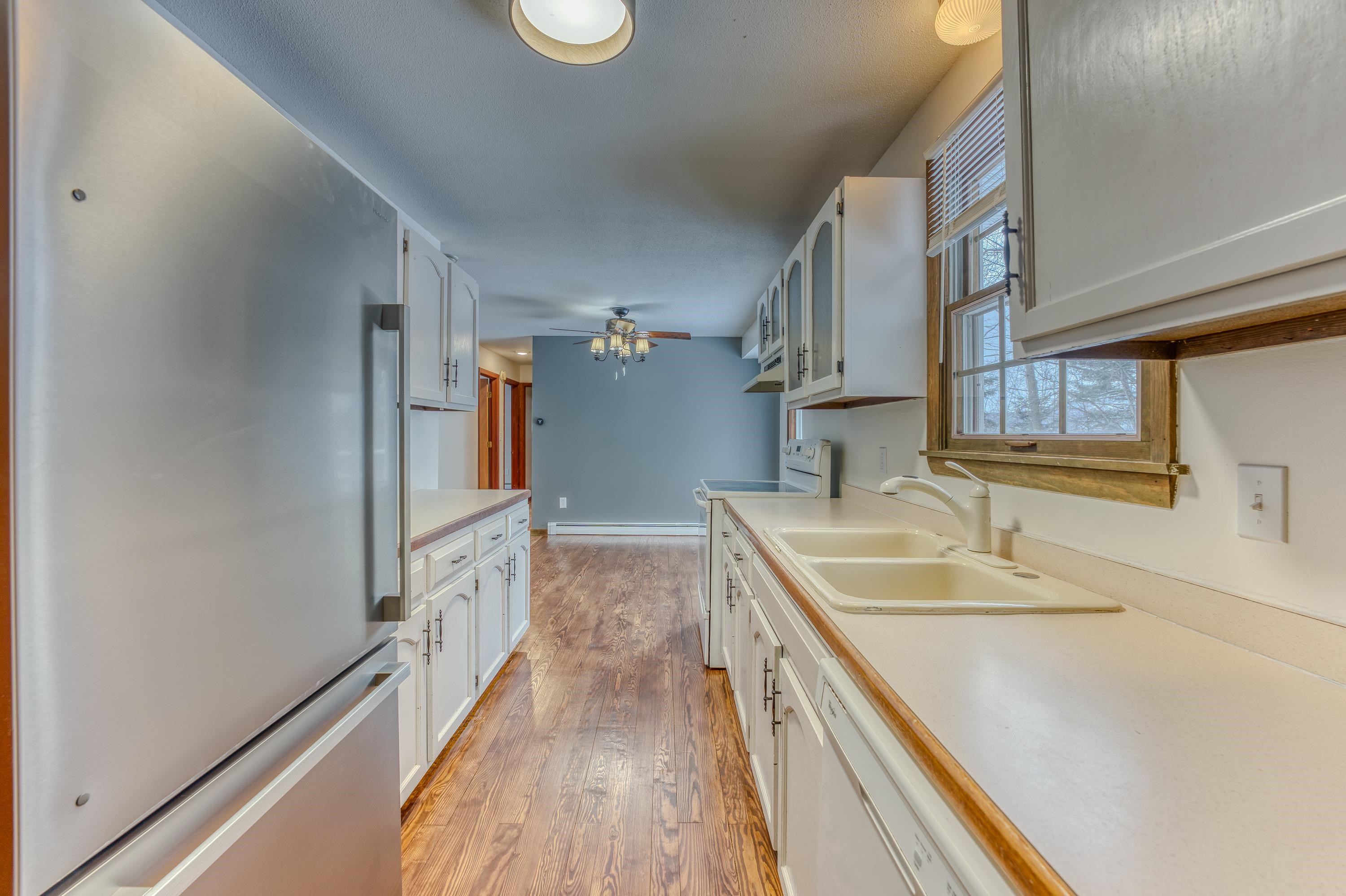 22 Winter Street Littleton, NH 03561 - Photo 13 of 42